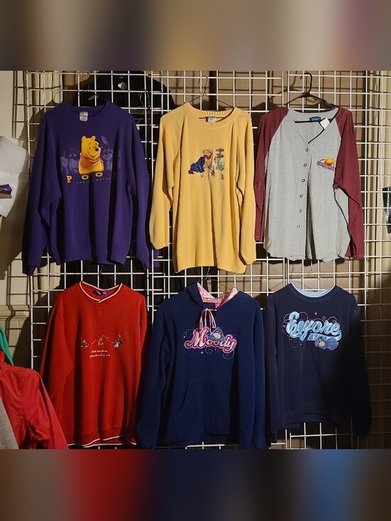 Winnie-the-Pooh Sweaters - Vintage Winnie the Pooh Sweater Lot Size Large